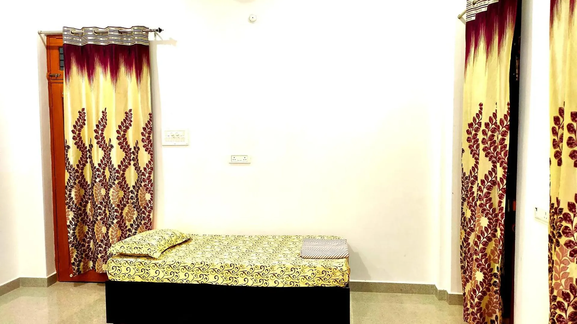 Green View Luxury Apartments Varanasi
